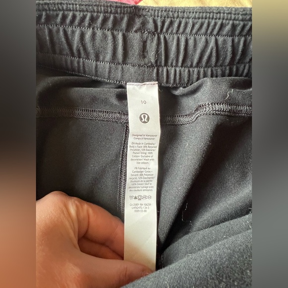 Lululemon Soft Jersey Straight-Leg Mid-Rise Pant *Regular - Black - Picture 6 of 6